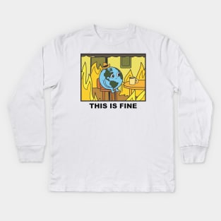 Some people just want to watch the world burn Kids Long Sleeve T-Shirt